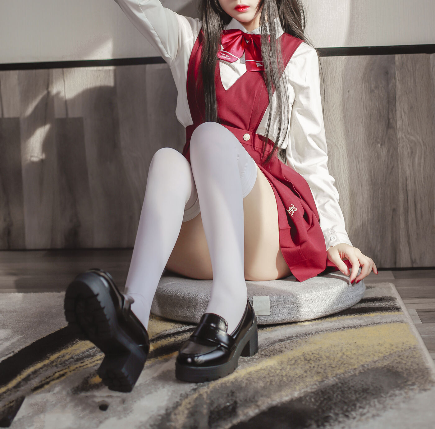 日奈娇 NO.037 JK少女红裙 [28P]插图2